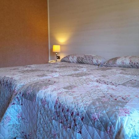Hotel Giral บีเอสกัส ภายนอก รูปภาพ